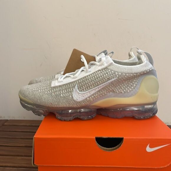 Nike Air VaporMax 2021 FK White Pure Platinum Women Size 8(DC4112-100) - Picture 8 of 14